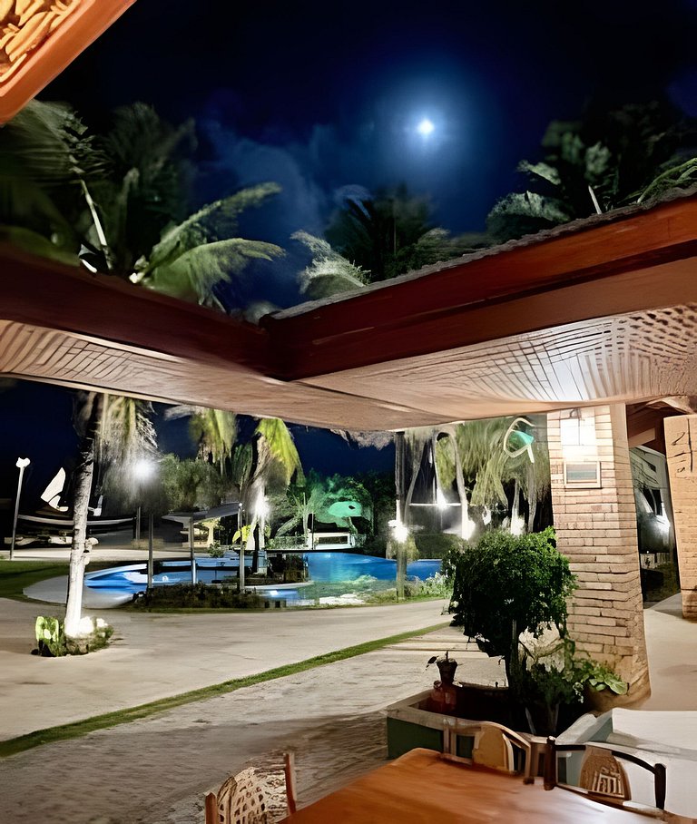Casa Nossa Taiba onde familia e amigos vivem juntos.