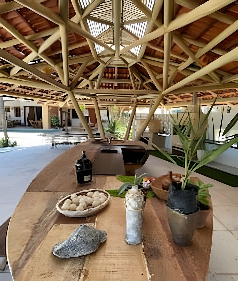 Casa Nossa Taiba onde familia e amigos vivem juntos.