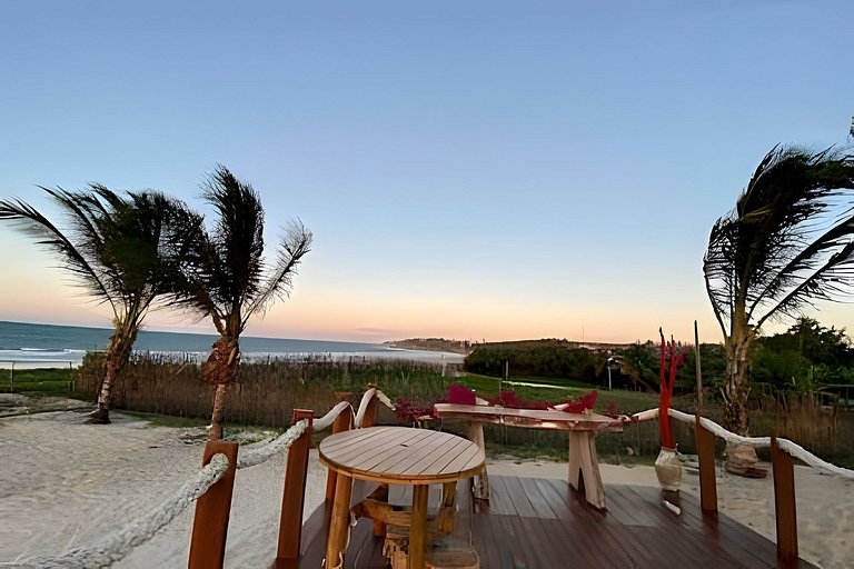 Casa Nossa Taiba onde familia e amigos vivem juntos.