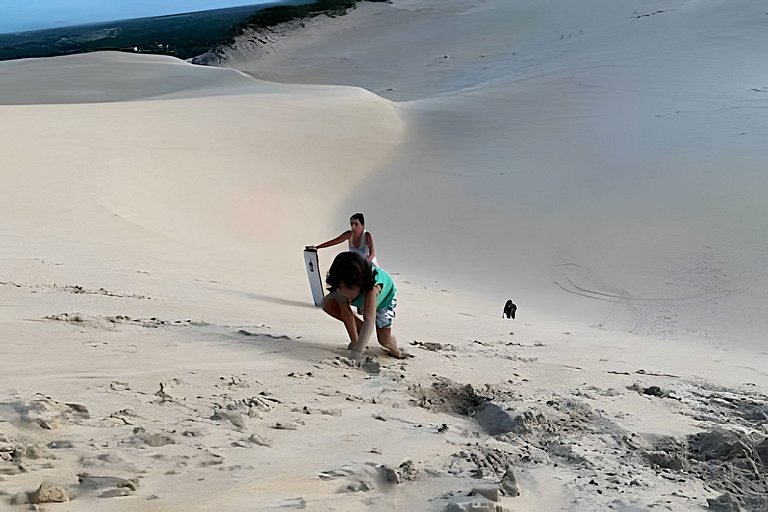 Casa Nossa Taiba onde familia e amigos vivem juntos.