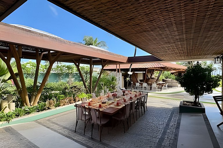 Casa Nossa Taiba onde familia e amigos vivem juntos.