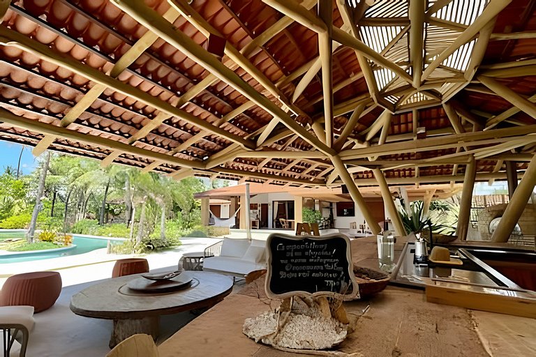 Casa Nossa Taiba onde familia e amigos vivem juntos.