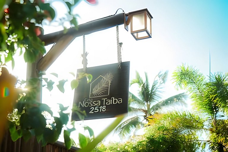 Casa Nossa Taiba onde familia e amigos vivem juntos.