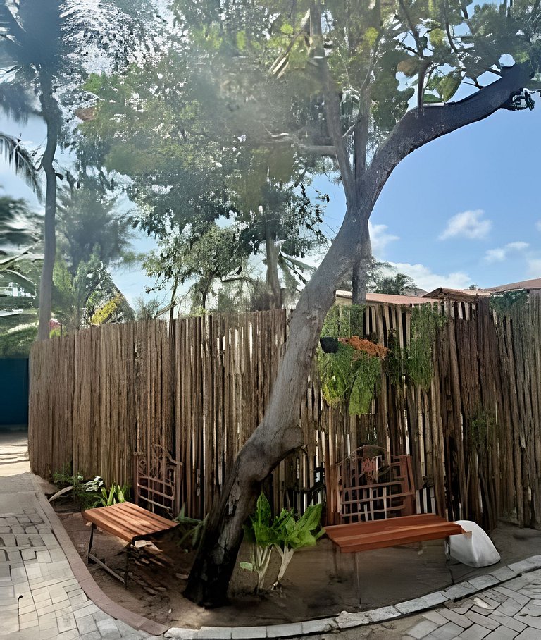 Casa Nossa Taiba onde familia e amigos vivem juntos.